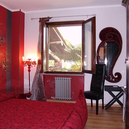 Hotel Manuela Le Quattro Coppe Desenzano del Garda Exteriér fotografie