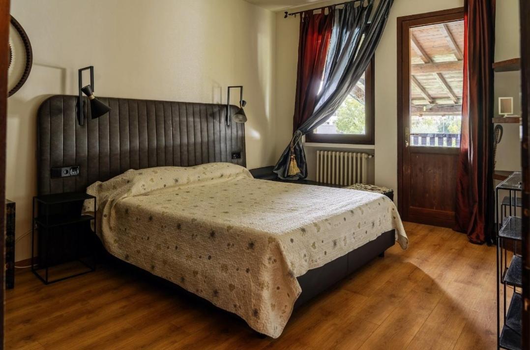Hotel Manuela Le Quattro Coppe Desenzano del Garda Exteriér fotografie